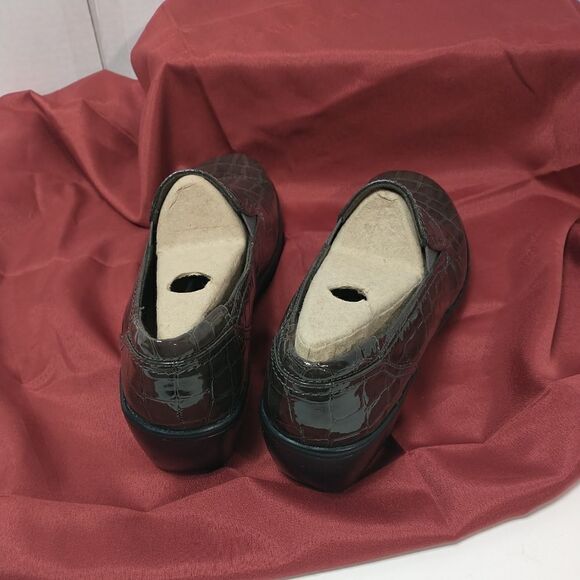 Clarks "Bendables" Croc Print Slip-on Loafer Women's Size 7.5 M, gray - Picture 5 of 8